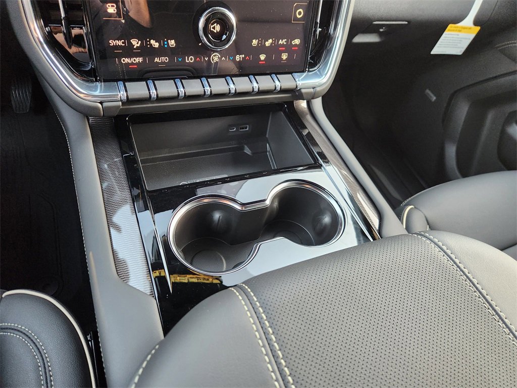 New 2026 GMC Yukon Elevation w/ Elevation Premium Package image 14