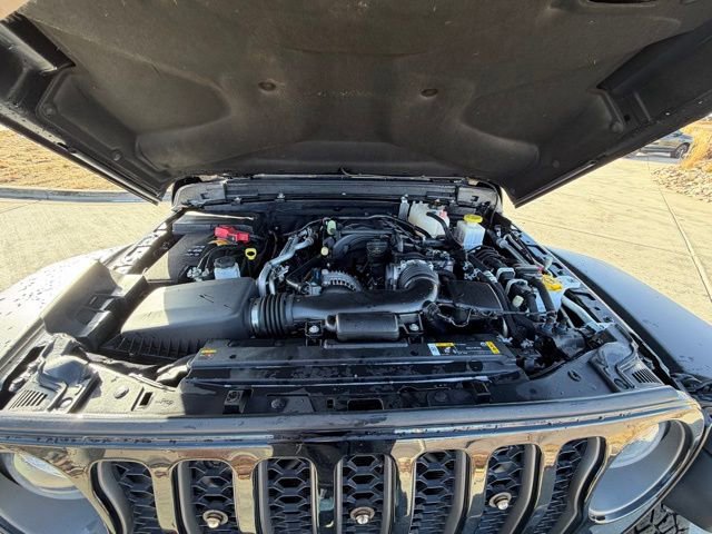 Used 2023 Jeep Gladiator Mojave w/ Cold Weather Group image 32