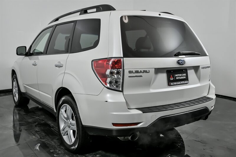 Used 2010 Subaru Forester 2.5X Limited image 8
