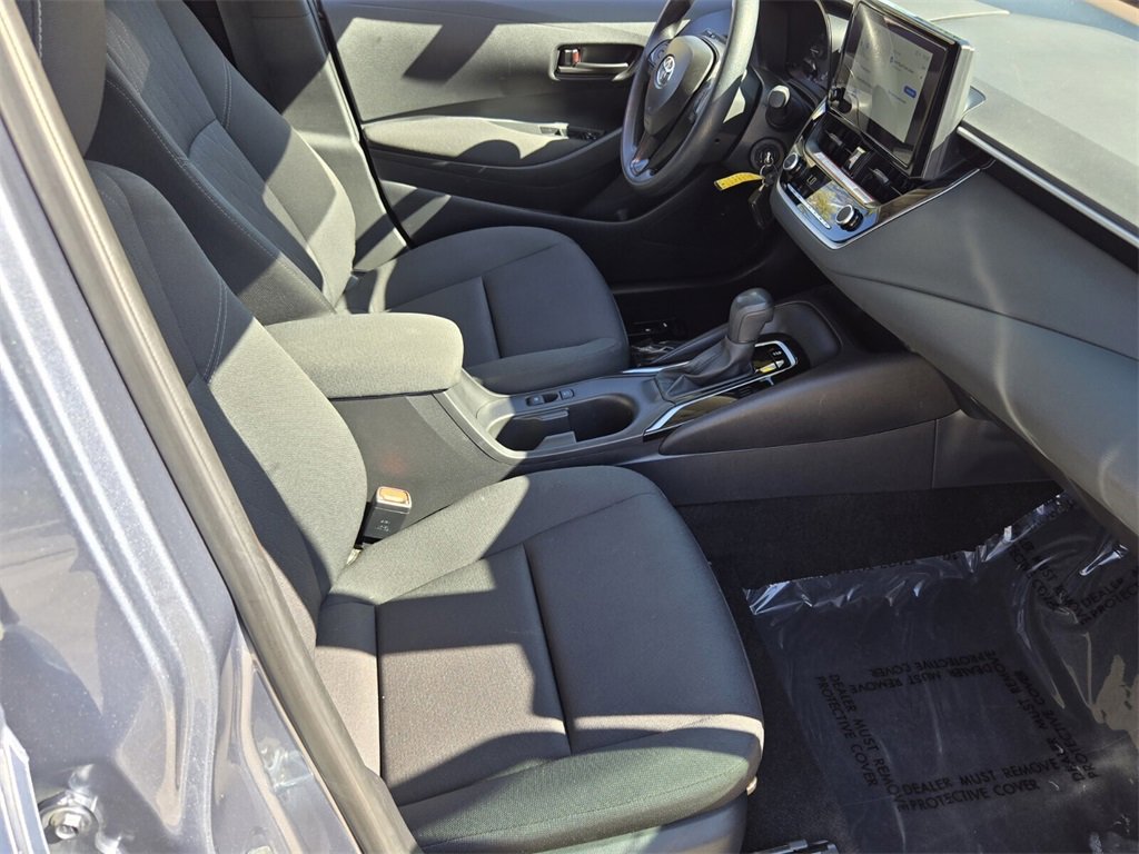 Used 2025 Toyota Corolla LE image 17