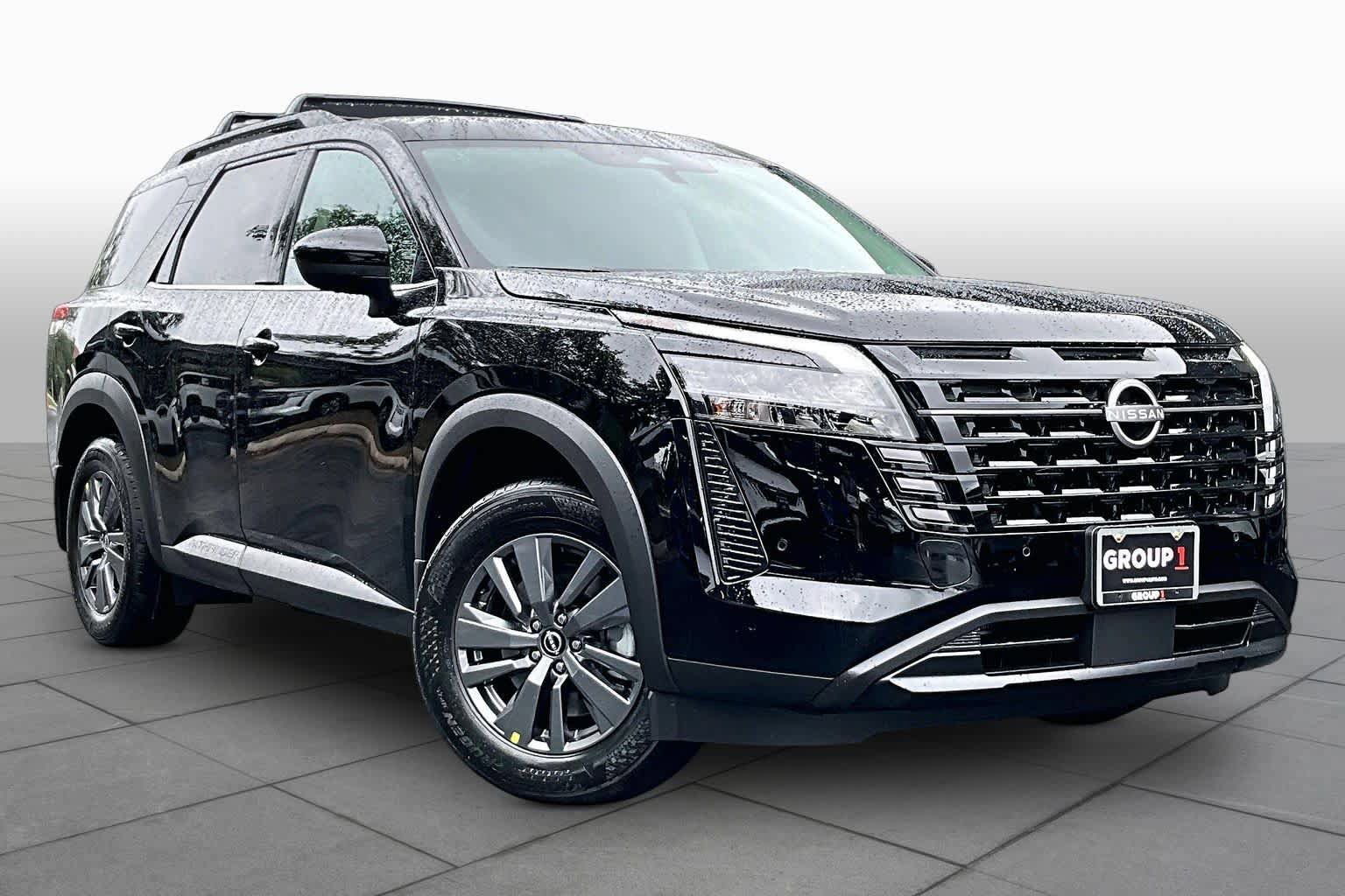New 2026 Nissan Pathfinder SV w/ SV Premium Package FWD image 2