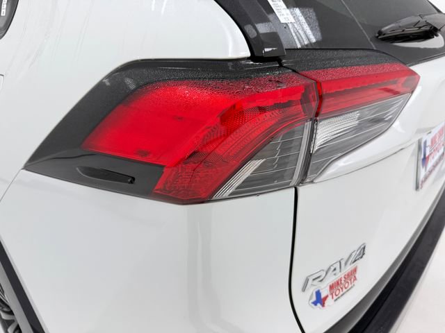 Used 2024 Toyota RAV4 SE w/ Convenience Package image 36