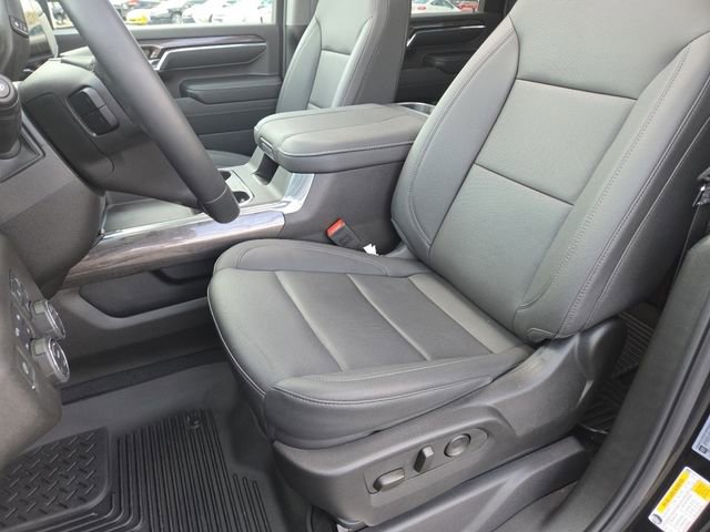 Used 2024 Chevrolet Silverado 3500 LTZ w/ LTZ Plus Package AWD/4WD image 38