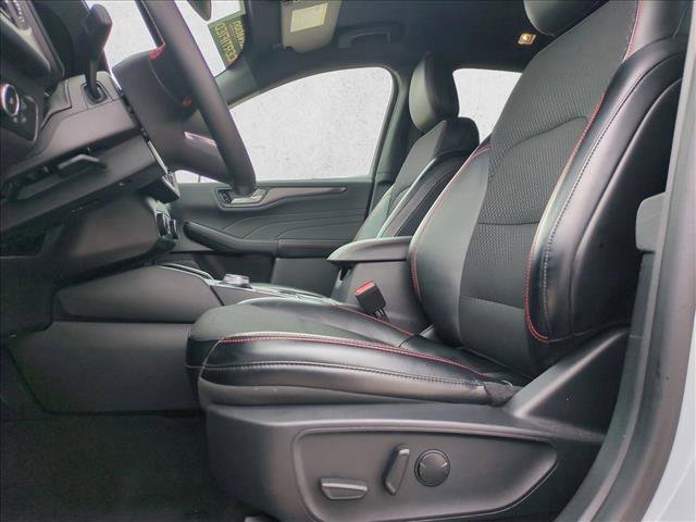 Used 2025 Ford Escape ST-Line Select image 15