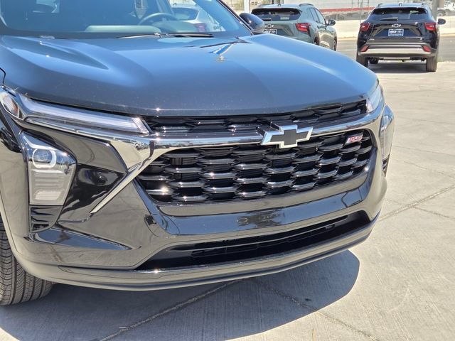 Certified 2025 Chevrolet Trax RS w/ Driver Confidence Package FWD image 8