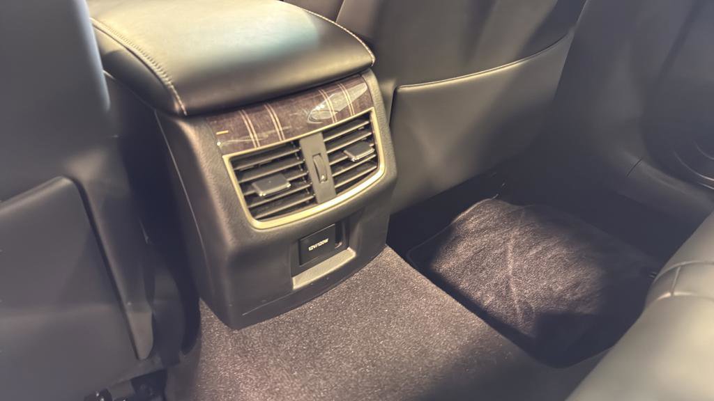 Used 2018 Lexus GS 350 AWD w/ Premium Package image 17