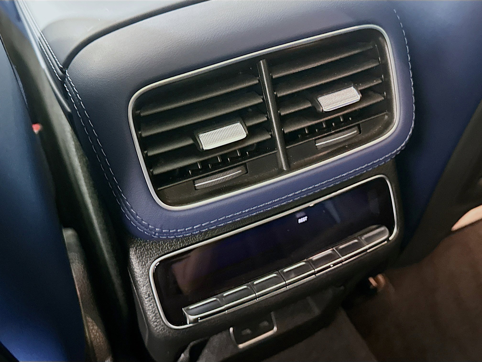 Certified 2025 Mercedes-Benz GLE 450e 4MATIC image 32