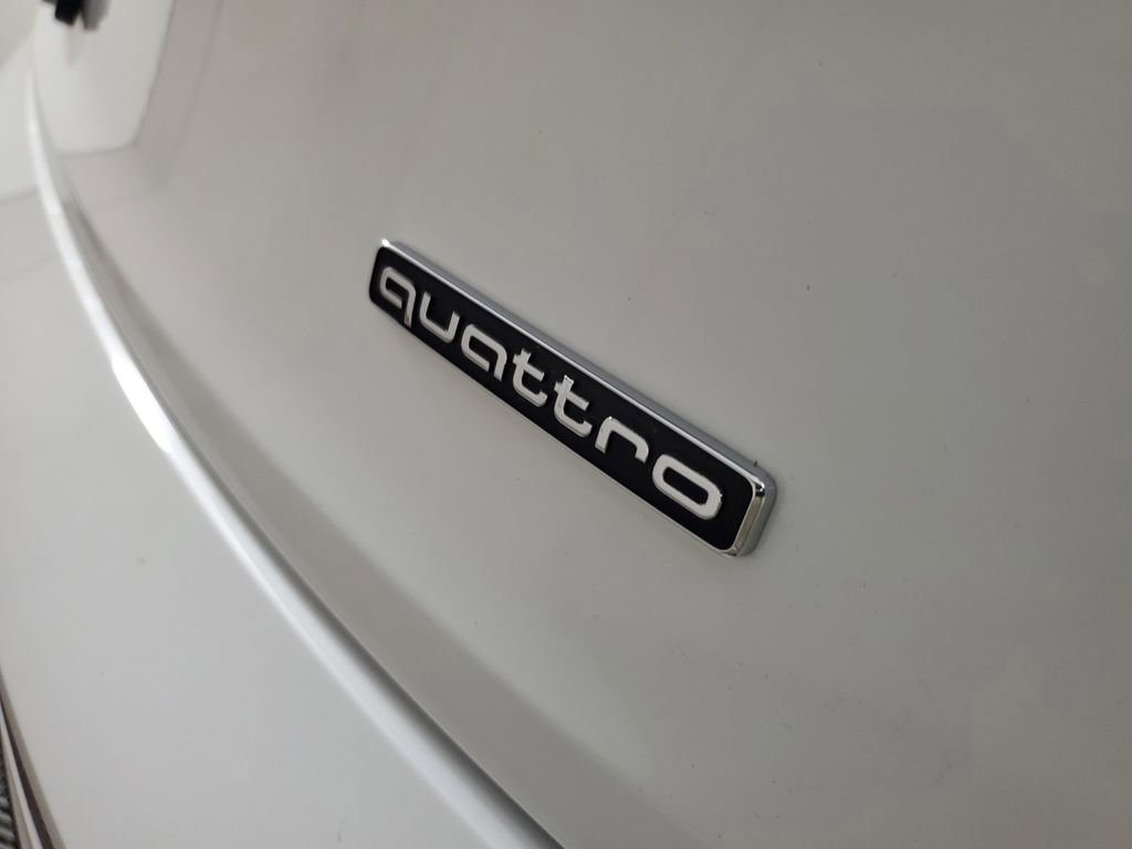Used 2024 Audi Q5 2.0T Premium Plus w/ Premium Plus Package AWD/4WD image 7