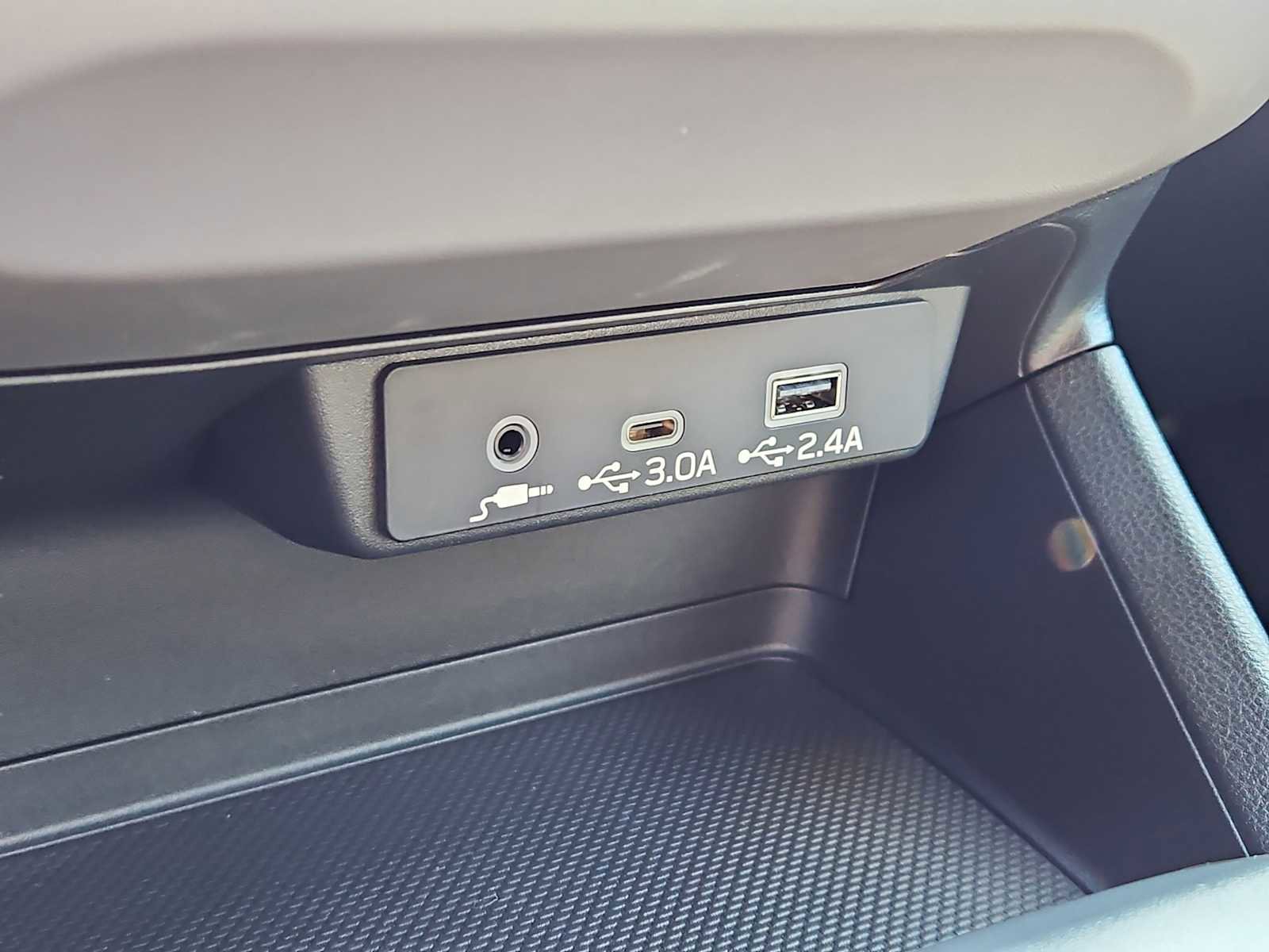 Used 2025 Subaru Crosstrek 2.0i Premium AWD/4WD image 18