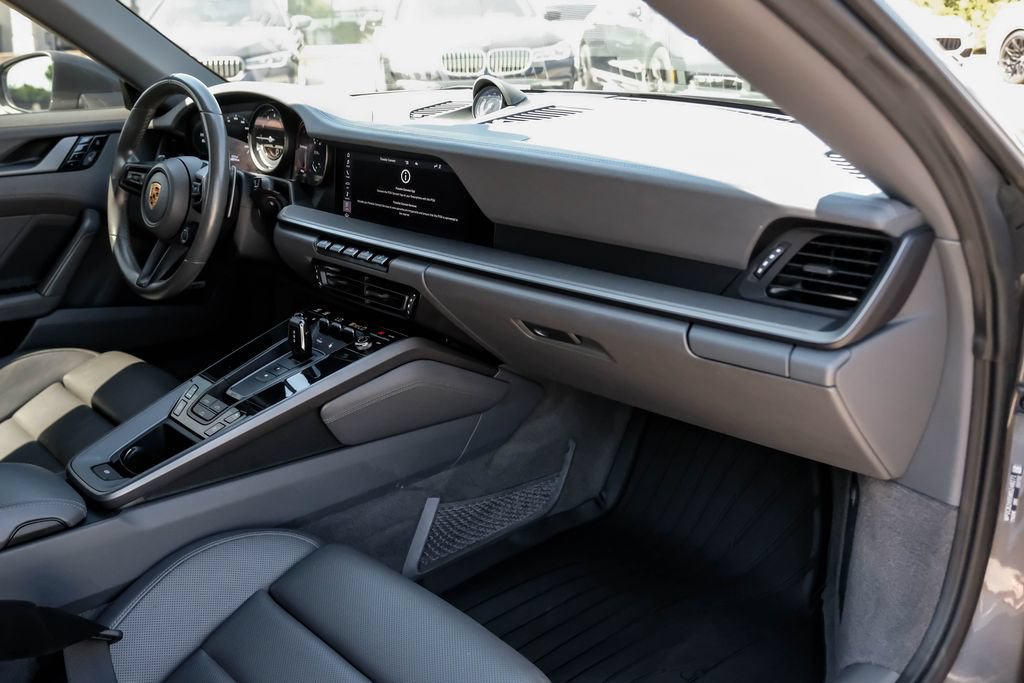 Used 2021 Porsche 911 Cabriolet image 10