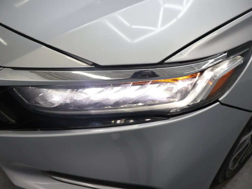 Used 2018 Honda Accord EX image 26