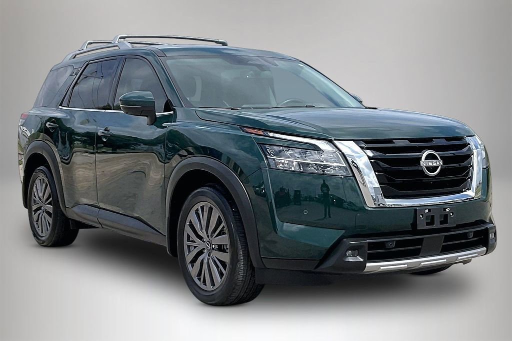 Used 2024 Nissan Pathfinder SL w/ SL Premium Package image 1