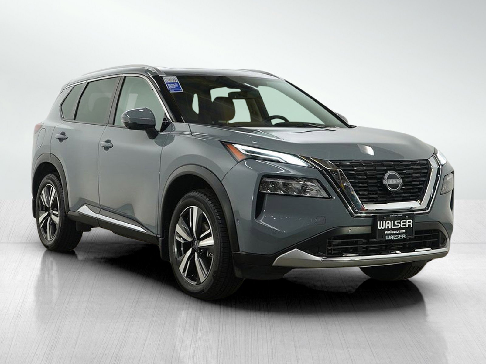 Used 2023 Nissan Rogue Platinum w/ Platinum Premium Package image 7