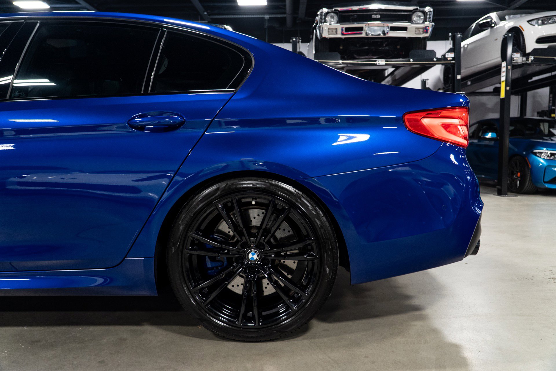 Used 2019 BMW M5 w/ Executive Package image 4
