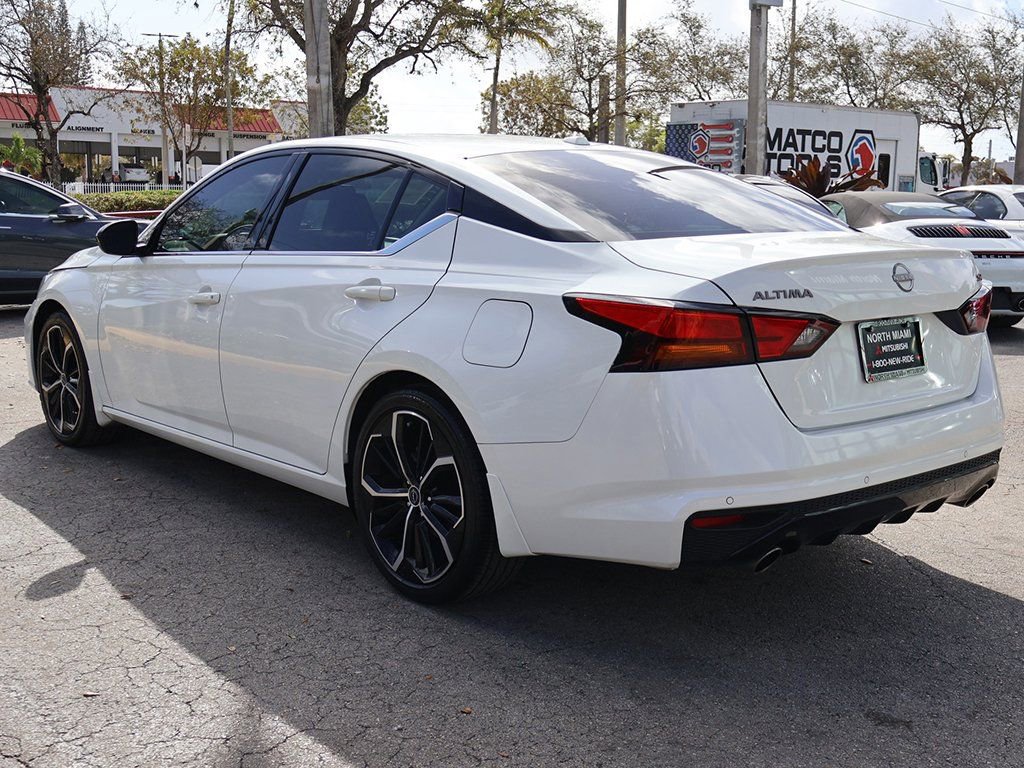 Used 2024 Nissan Altima 2.5 SR w/ SR Premium Package FWD image 7