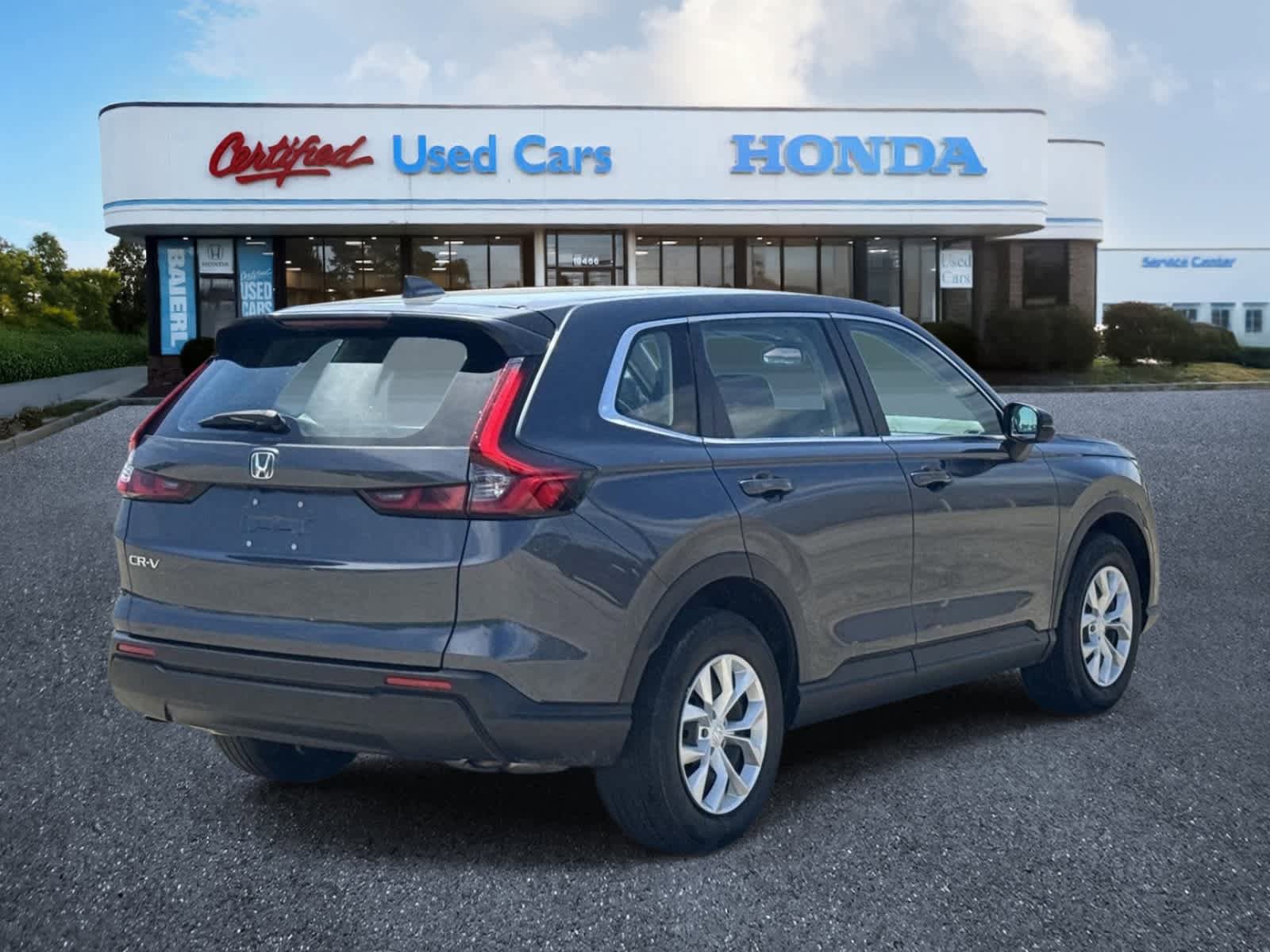 Used 2023 Honda CR-V LX image 5