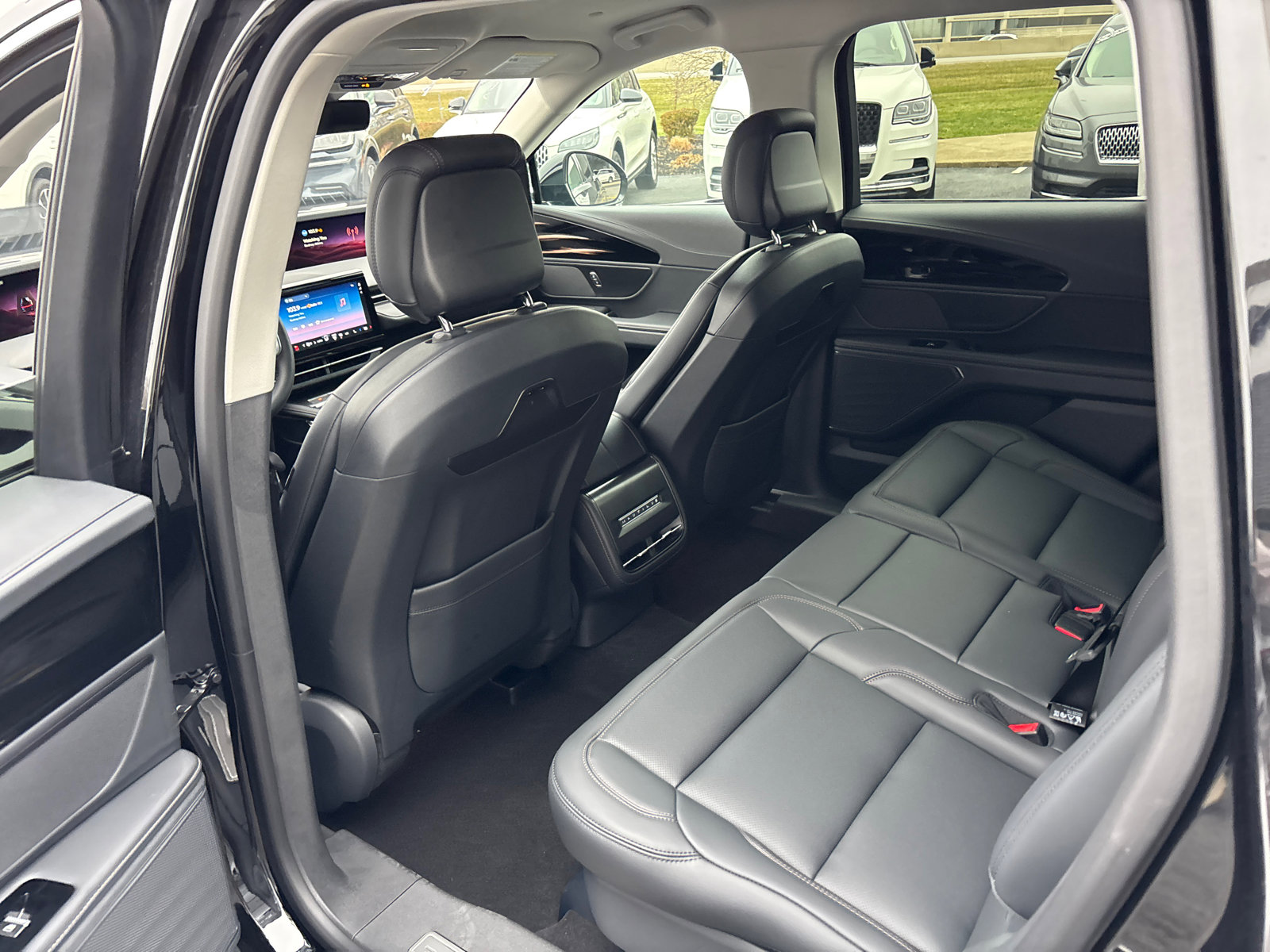 New 2026 Lincoln Nautilus Premier image 28