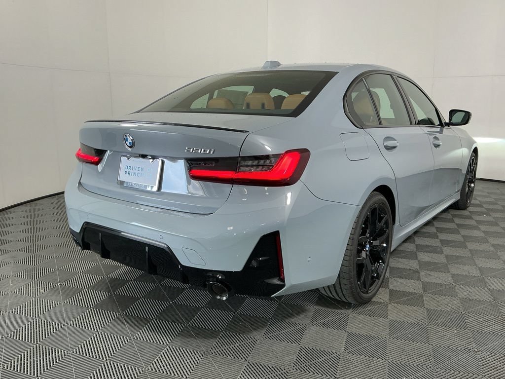 New 2026 BMW 330i Sedan w/ M Sport Package RWD image 5