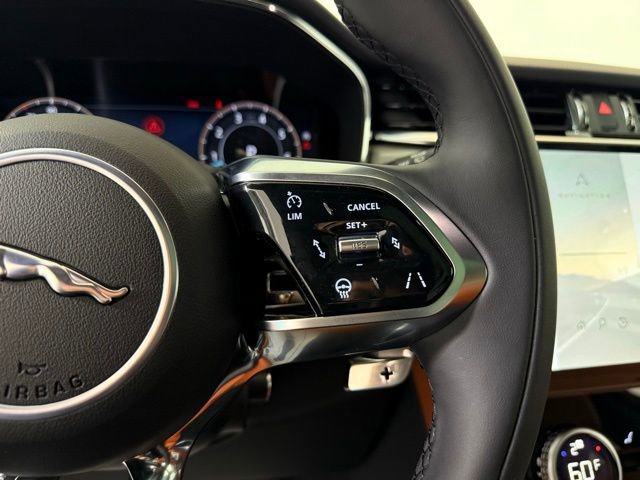 Certified 2026 Jaguar F-PACE R-Dynamic S image 30