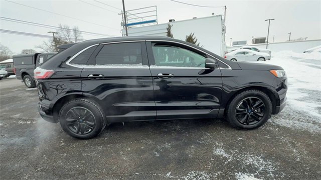 Used 2020 Ford Edge SEL w/ Cold Weather Package image 9