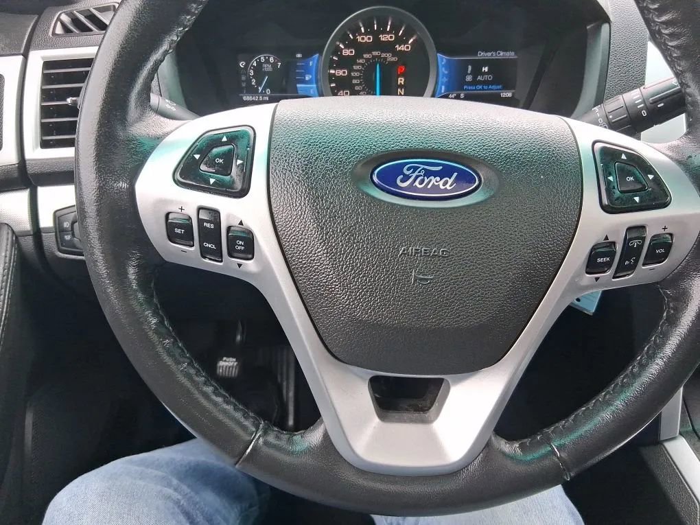Used 2012 Ford Explorer XLT FWD image 17