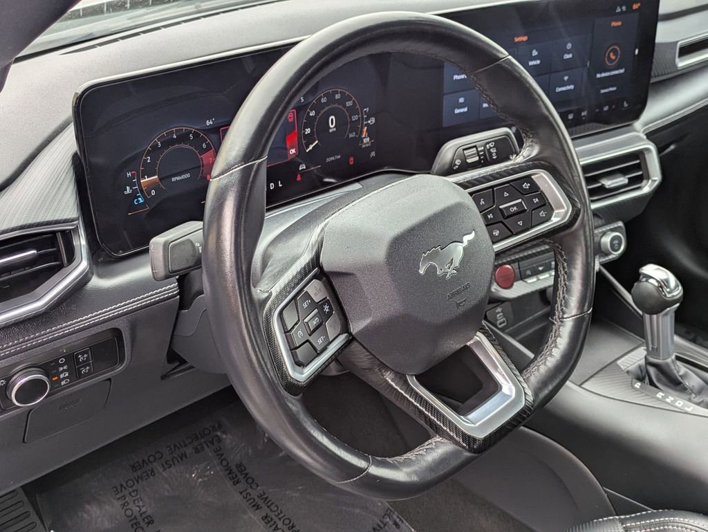 Used 2025 Ford Mustang Premium RWD image 21