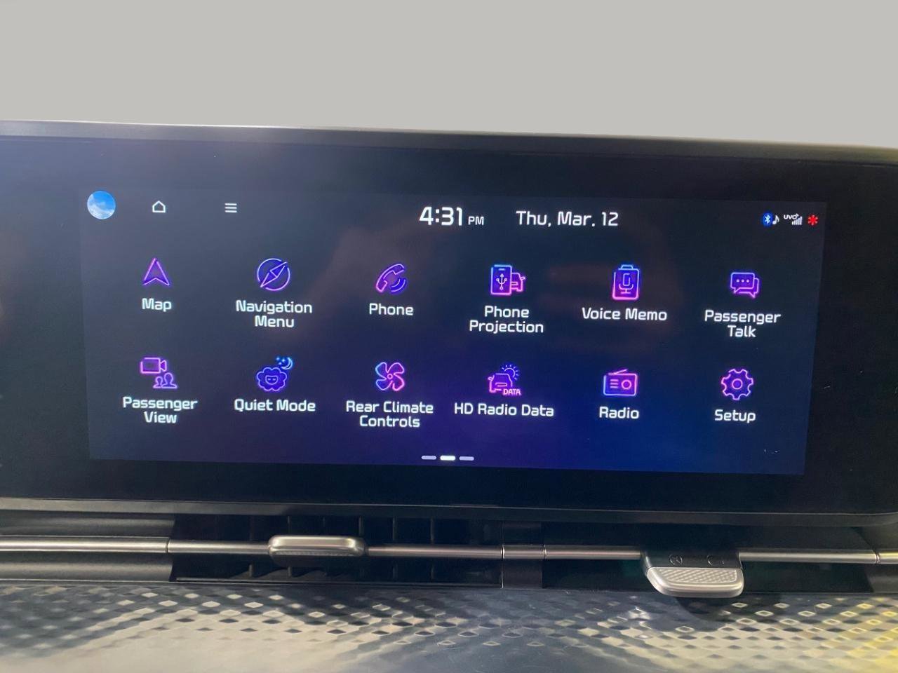 Used 2022 Kia Carnival SX Prestige image 18