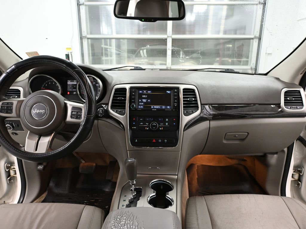 Used 2012 Jeep Grand Cherokee Laredo image 27