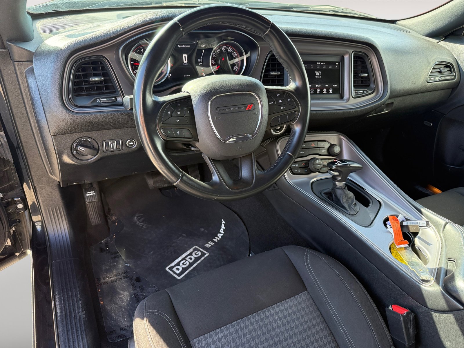 Used 2023 Dodge Challenger SXT image 15