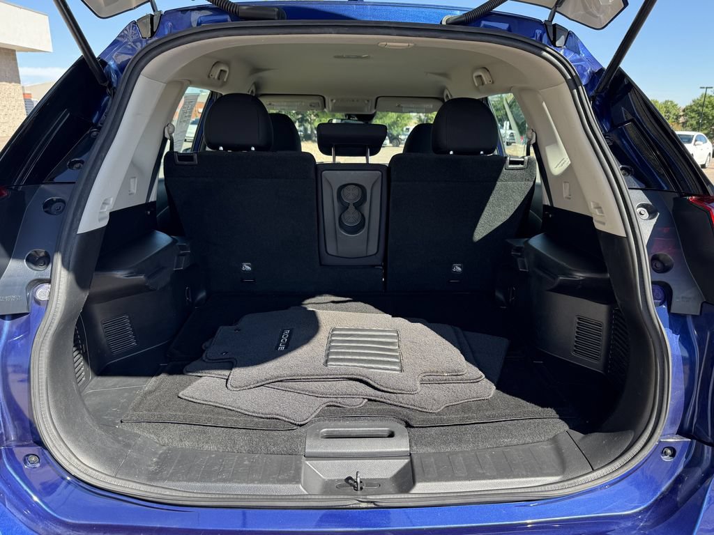 Used 2020 Nissan Rogue S AWD/4WD image 9