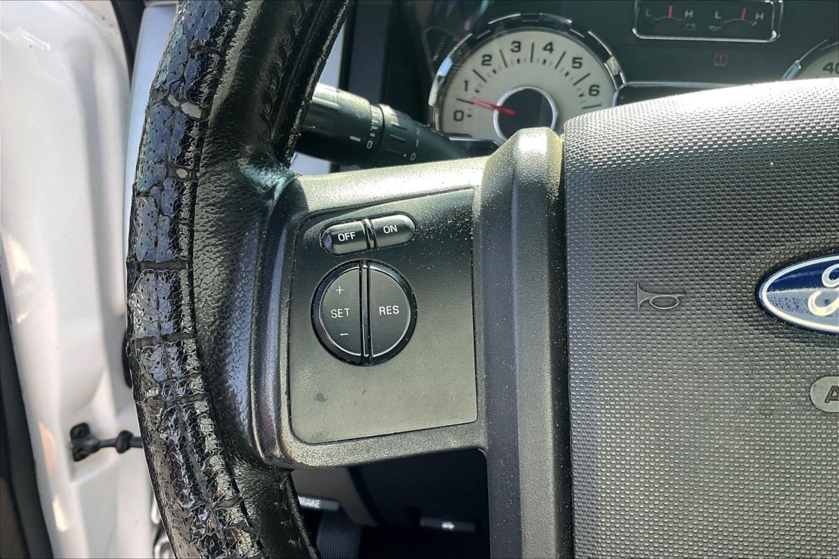 Used 2011 Ford Expedition XLT w/ 202A Rapid Spec Order Code RWD image 18