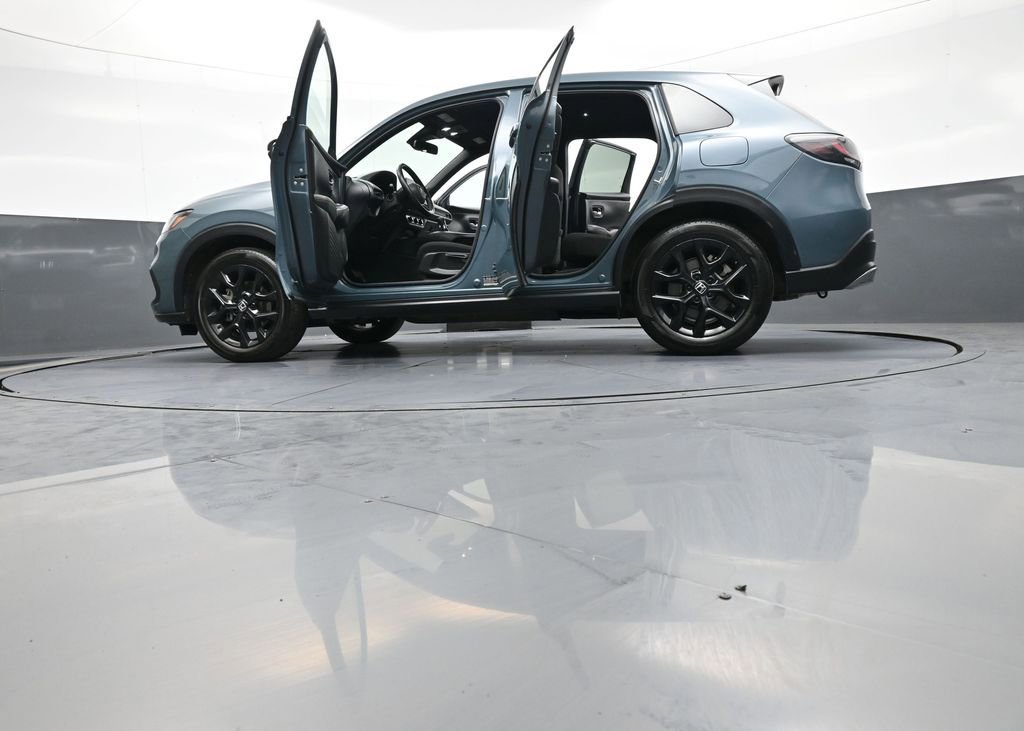 Certified 2025 Honda HR-V Sport image 47