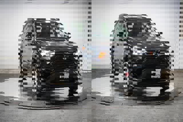 Used 2020 Toyota RAV4 XLE image 7