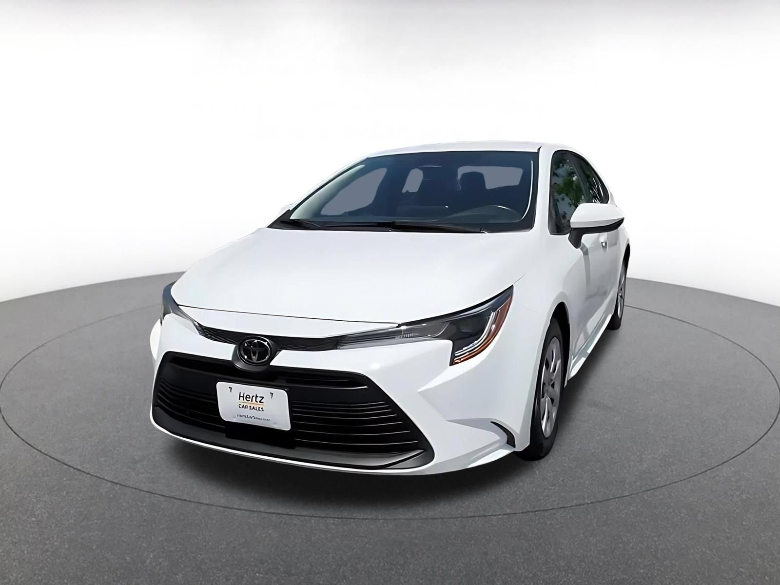 Used 2025 Toyota Corolla LE FWD image 8