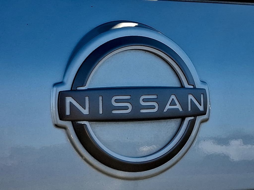 Used 2024 Nissan Rogue S image 29