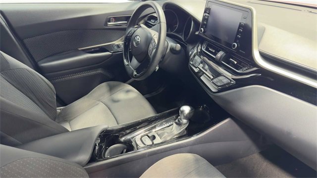 Used 2019 Toyota C-HR XLE image 12