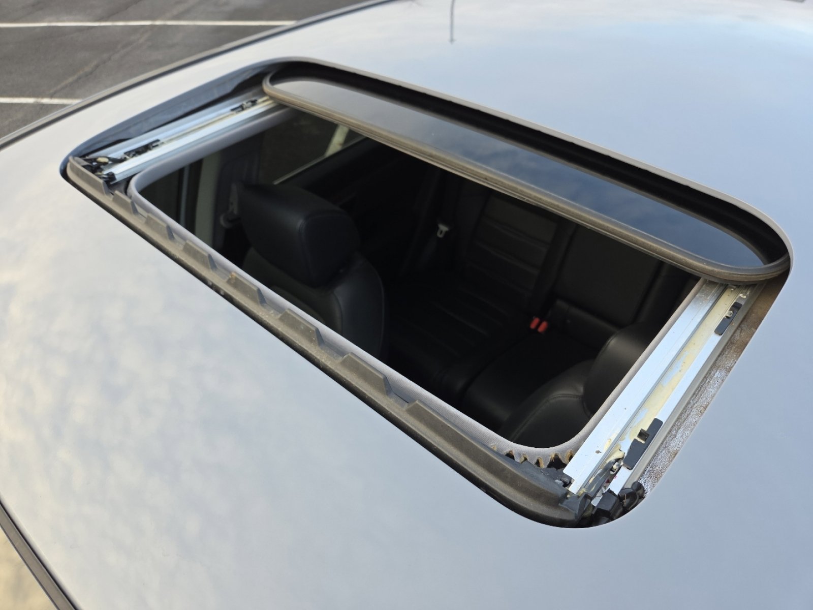 Certified 2020 Honda CR-V EX-L image 4