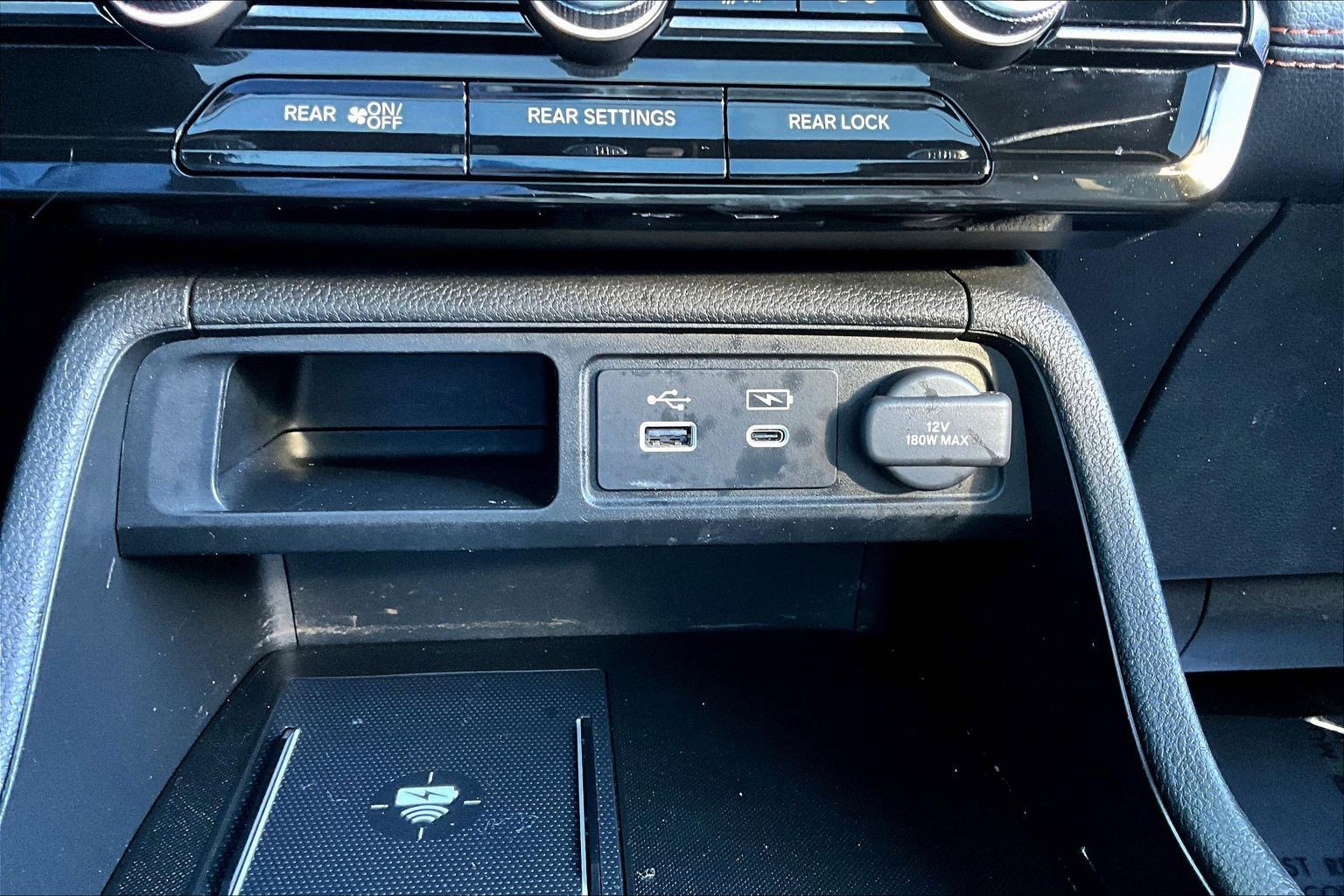 Used 2024 Honda Pilot TrailSport image 17