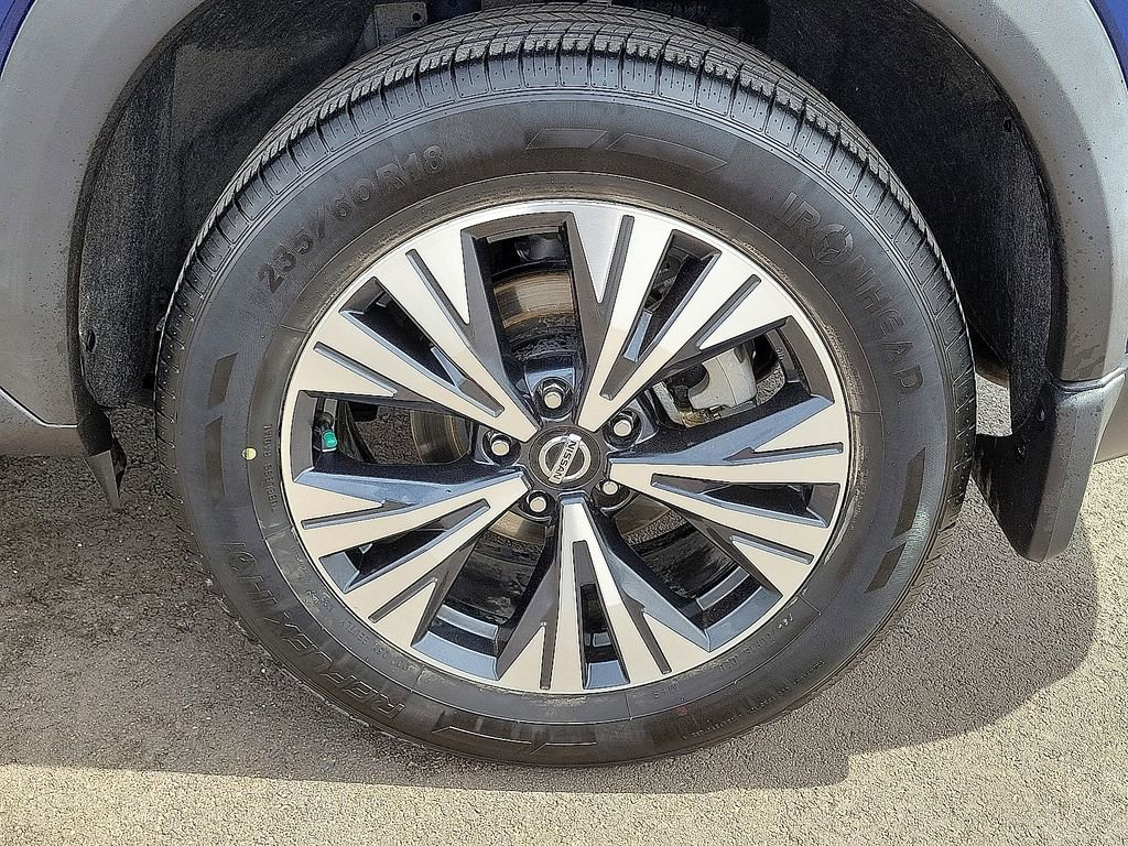 Used 2021 Nissan Rogue SV w/ Premium Package image 10