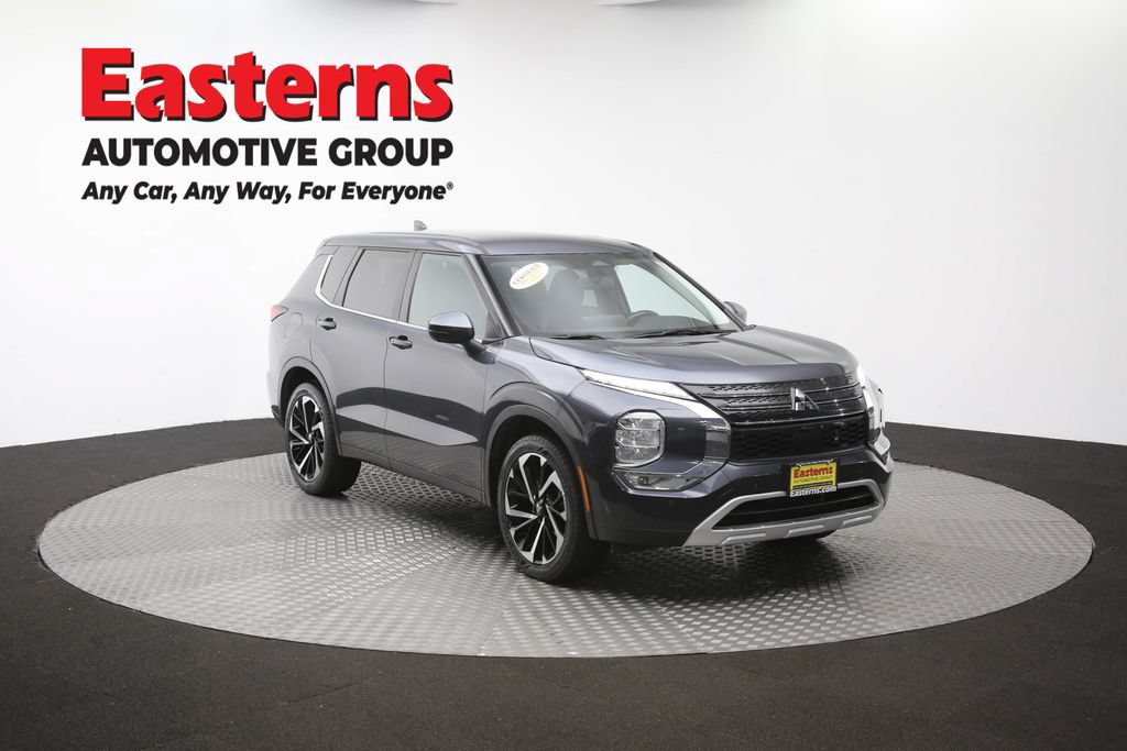 Used 2024 Mitsubishi Outlander SE AWD/4WD image 49
