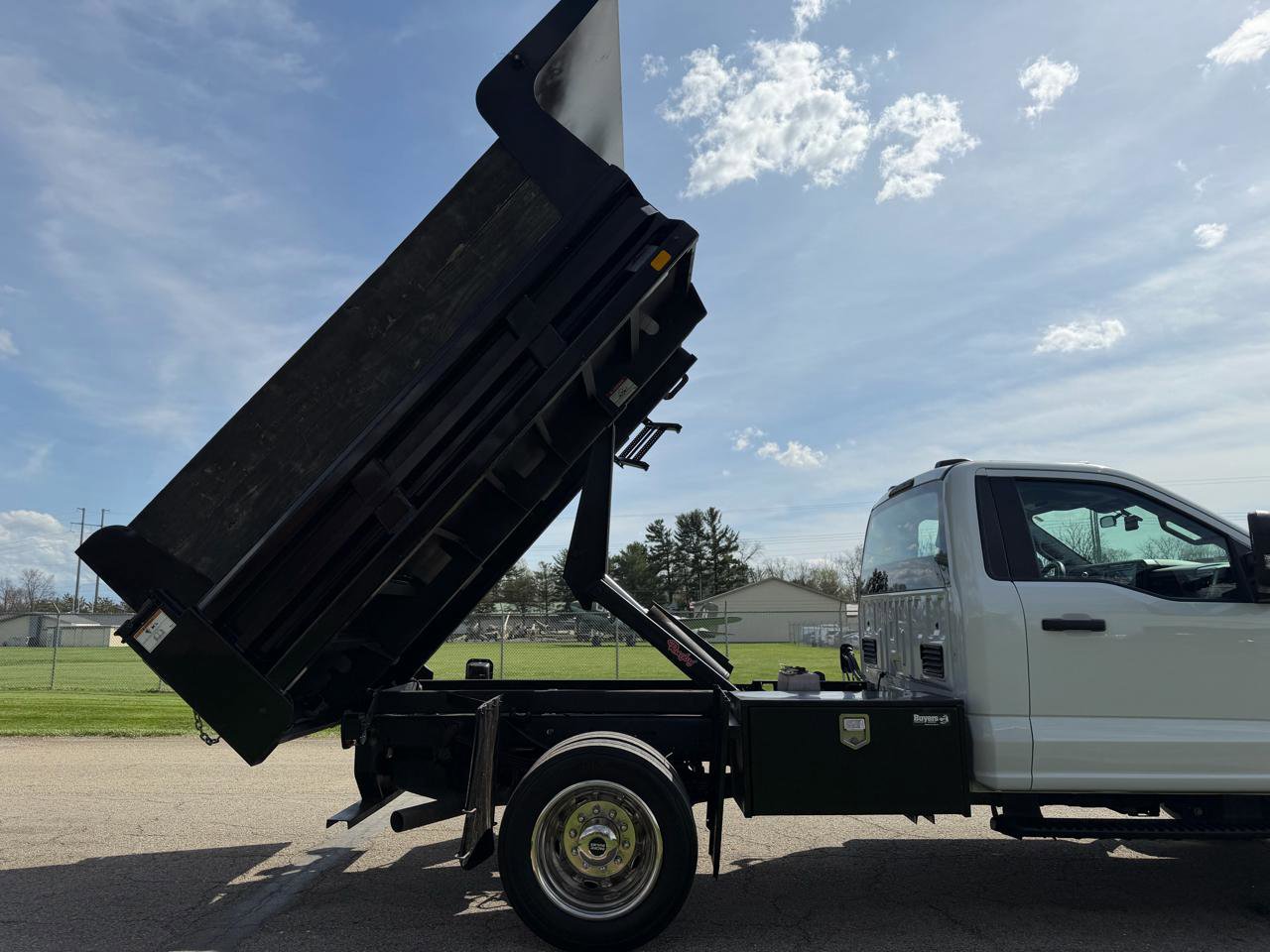 Used 2023 Ford F450 XL w/ Snow Plow Prep Package image 40