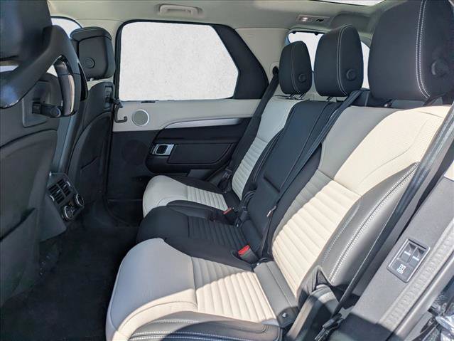 New 2026 Land Rover Discovery Dynamic SE AWD/4WD image 16
