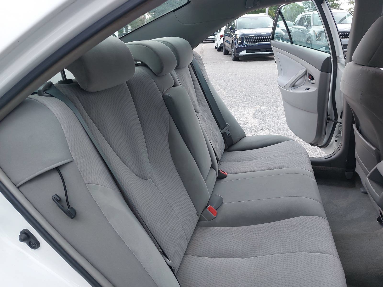 Used 2011 Toyota Camry LE w/ LE Extra-Value Pkg FWD image 12