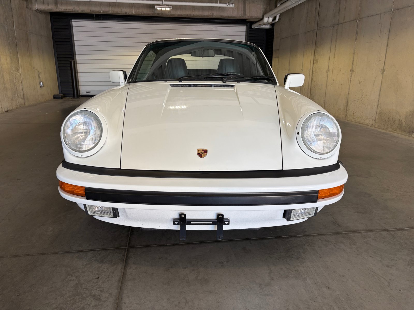 Used 1987 Porsche 911 Carrera RWD image 11