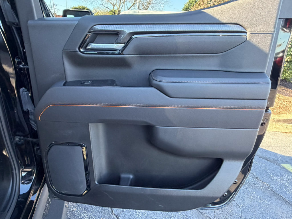 Certified 2025 GMC Sierra 1500 AT4 w/ Technology Package AWD/4WD image 15