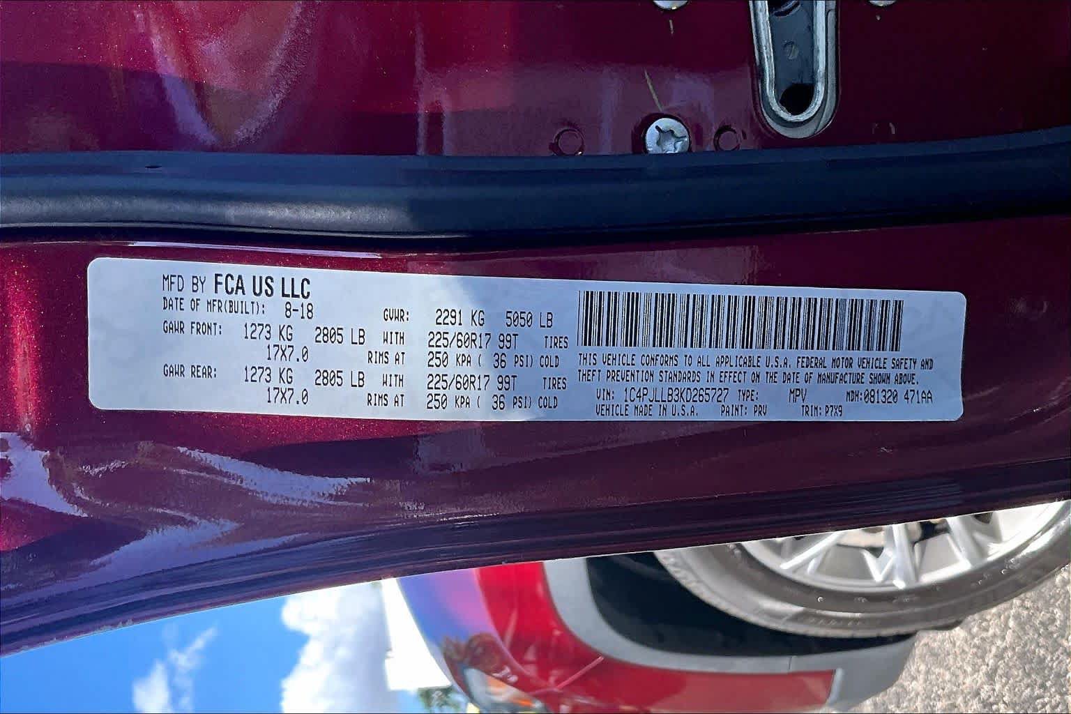 Used 2019 Jeep Cherokee Latitude Plus FWD image 34