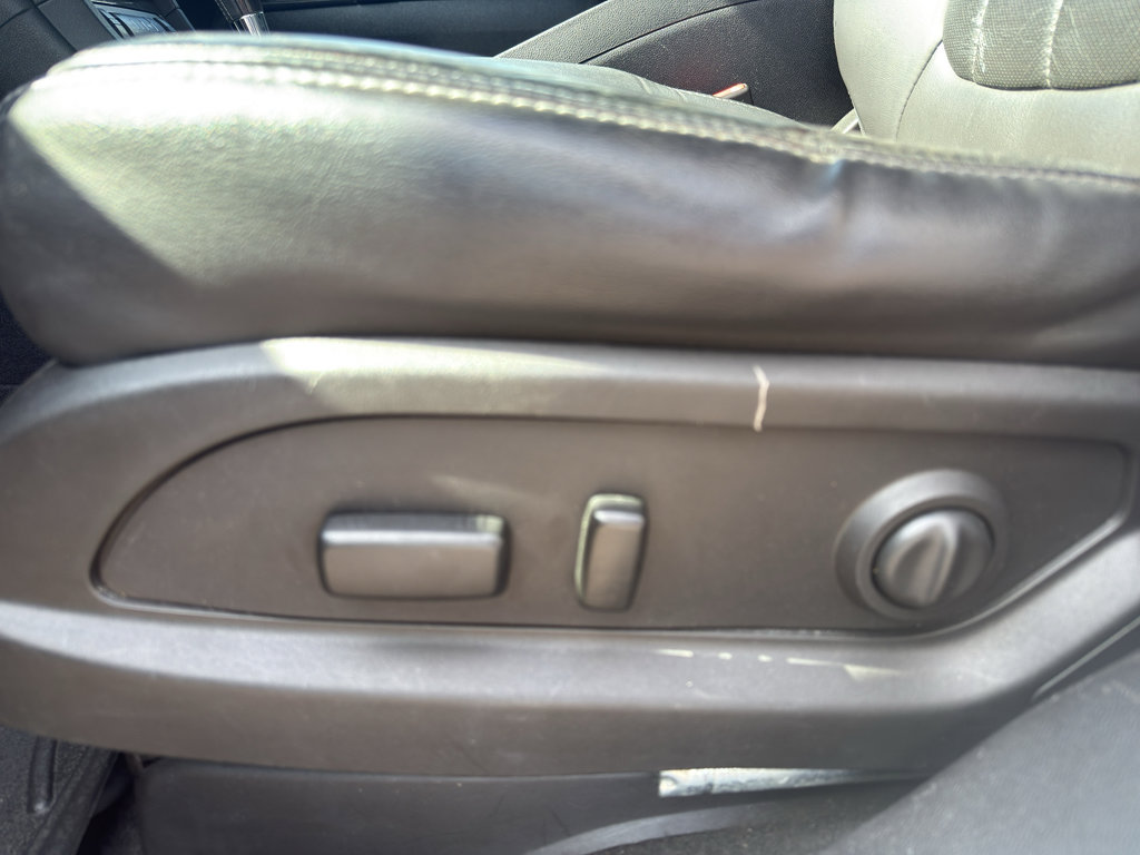 Used 2015 Buick Enclave Premium w/ Experience Buick Package AWD/4WD image 17