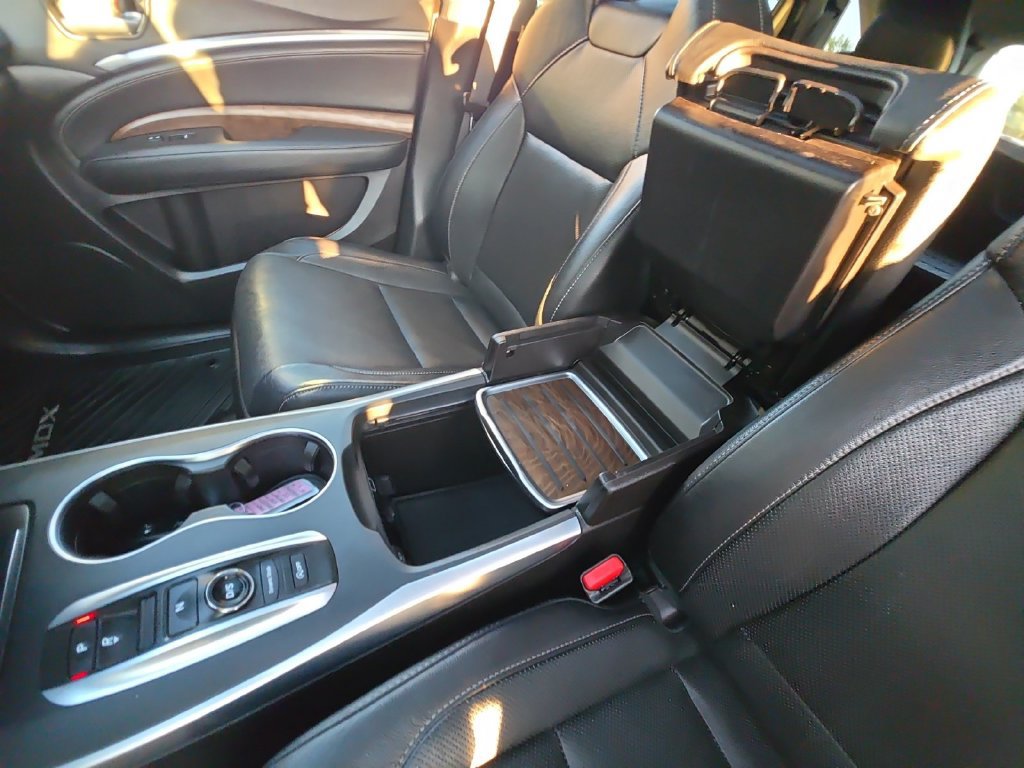 Used 2020 Acura MDX w/ Tech & Entertainment Pkg AWD/4WD image 33