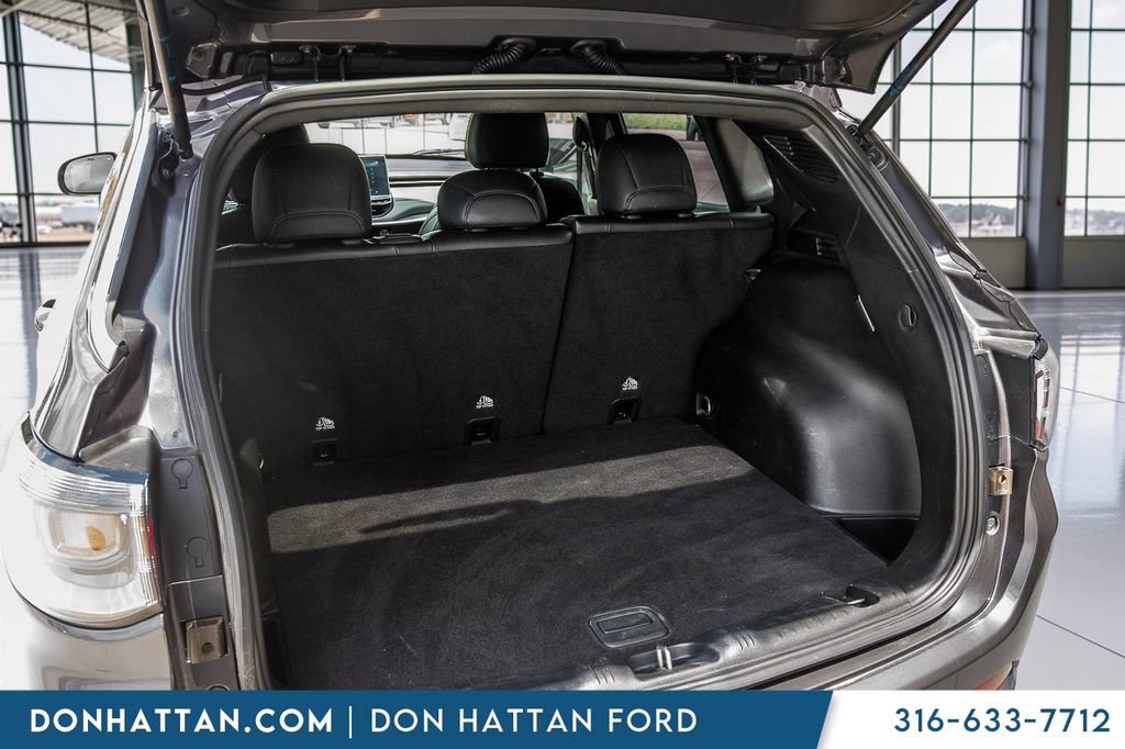 Used 2024 Jeep Compass Limited AWD/4WD image 29
