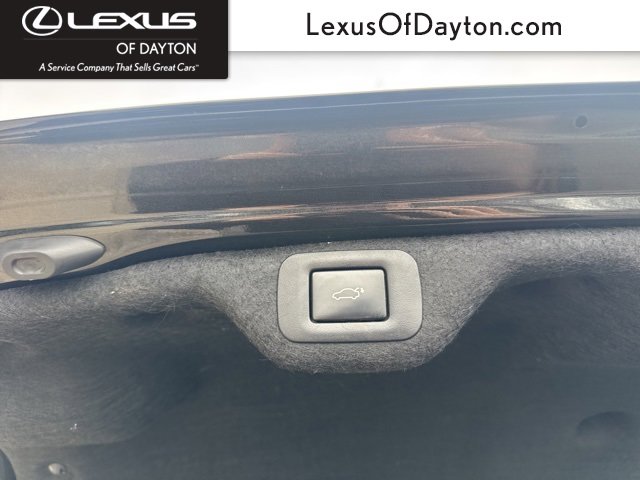 Used 2019 Lexus ES 300h image 37